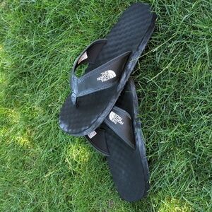 Men's 11 North Face Sandals